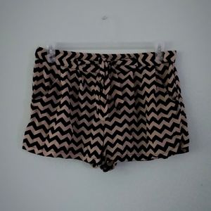 Cream patterned shorts with black zig zag pattern